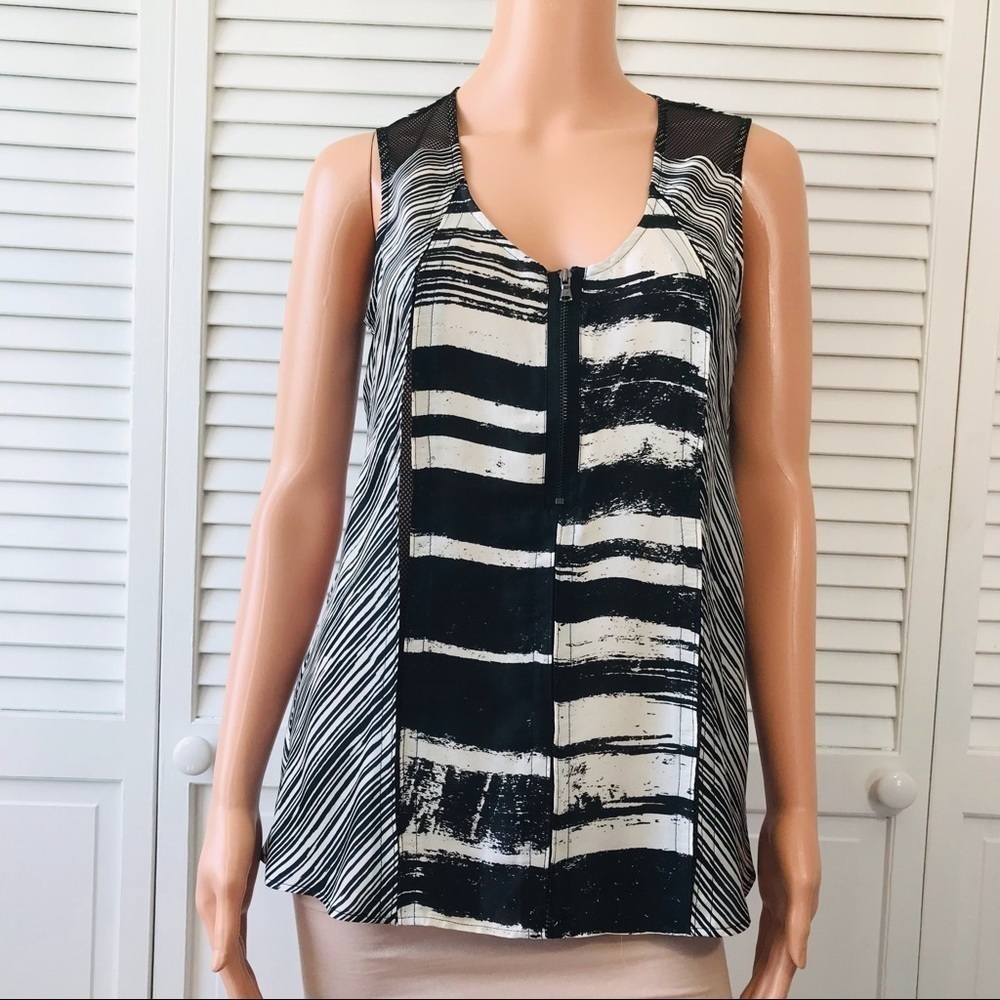 KENNETH COLE Black White Lightweight Sleeveless Blouse Size 6
